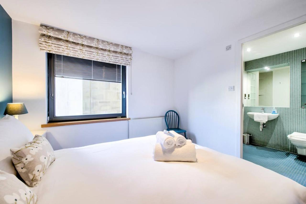 Altido Alluring 3Br Apt Near The Centre With Parking Edimburgo Quarto foto