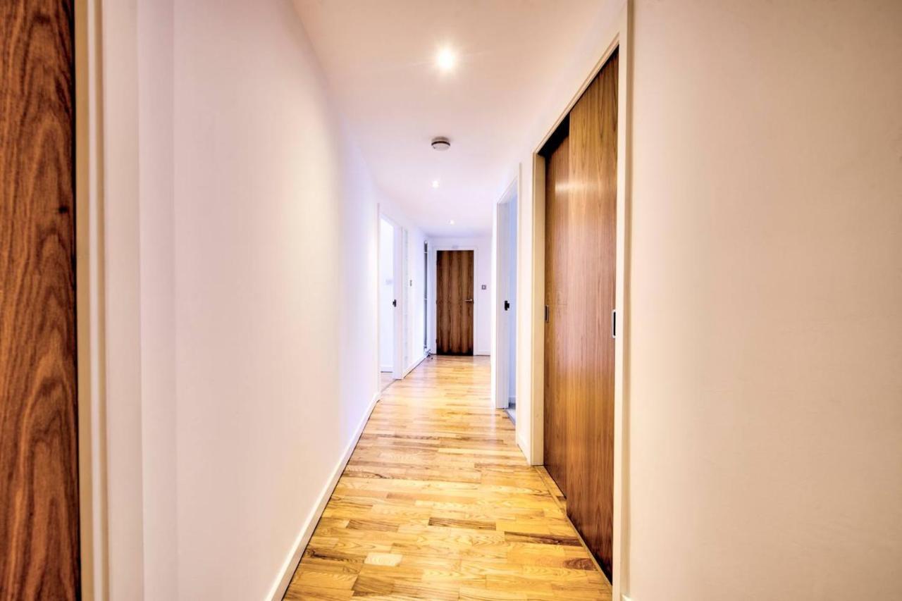 Altido Alluring 3Br Apt Near The Centre With Parking Edimburgo Exterior foto