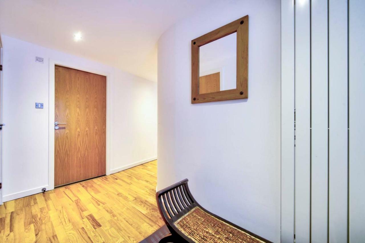 Altido Alluring 3Br Apt Near The Centre With Parking Edimburgo Exterior foto