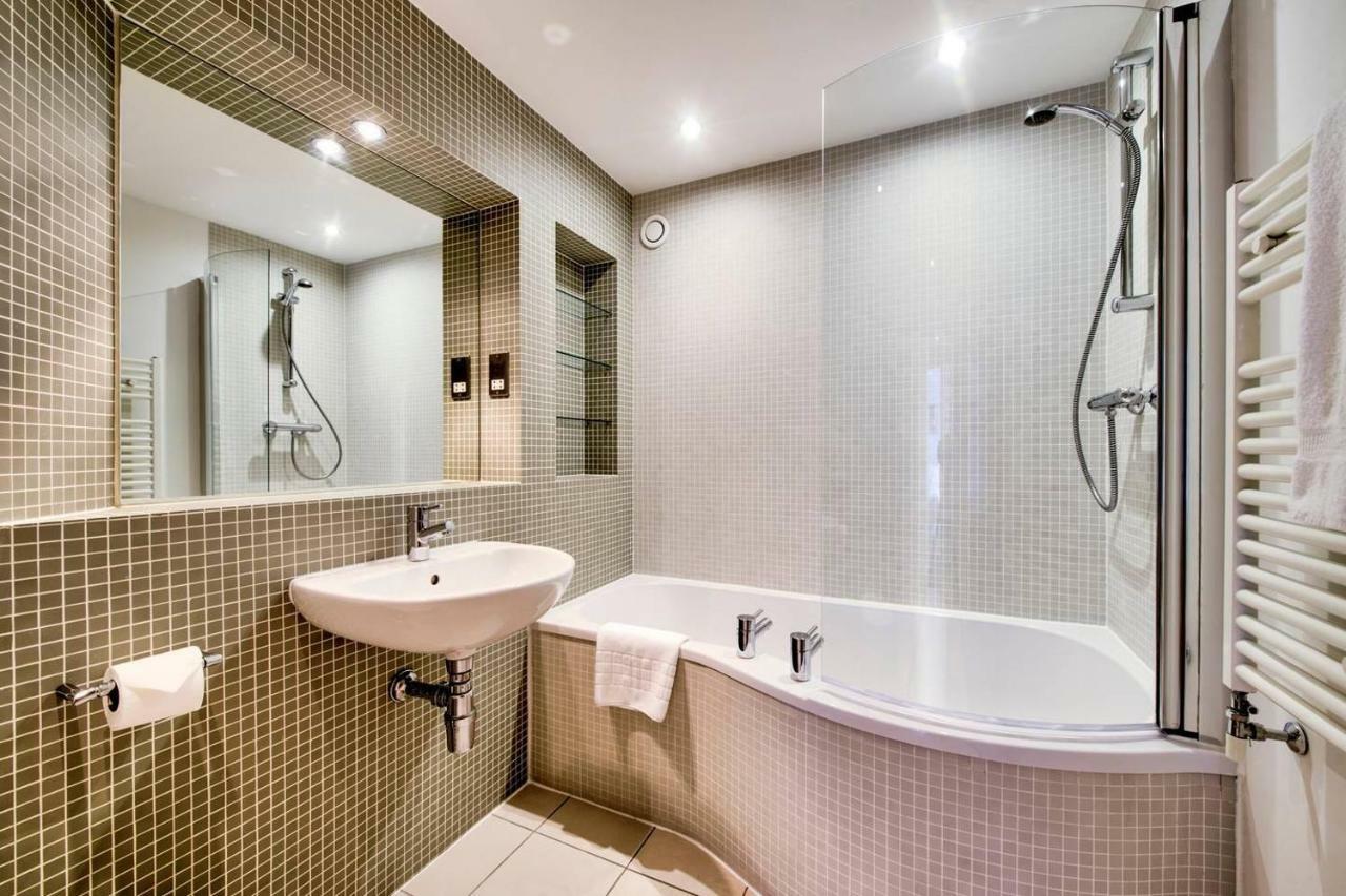 Altido Alluring 3Br Apt Near The Centre With Parking Edimburgo Exterior foto